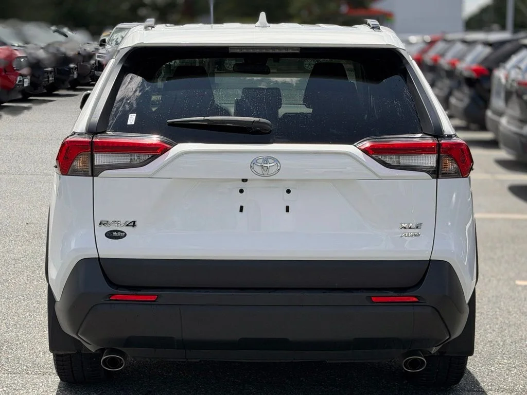 Used 2023 White Toyota XLE image 4
