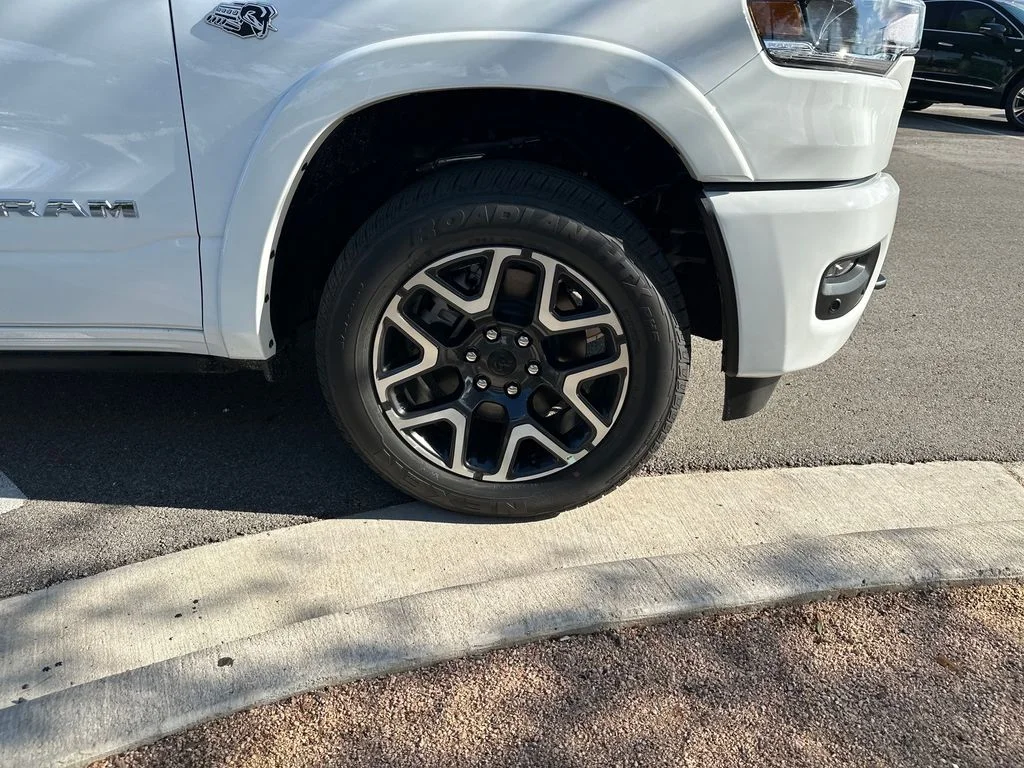 New 2026 Bright White Clear-Coat Exterior Paint RAM Laramie image 15
