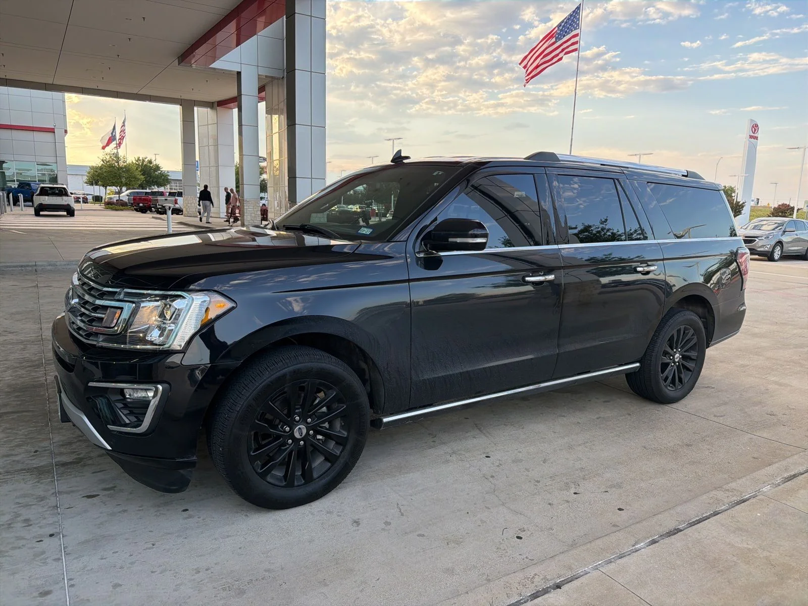 2019 Ford Expedition Limited MAX's photo