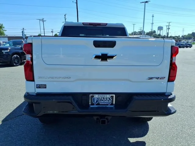 New 2026 Summit White Chevrolet ZR2 image 27