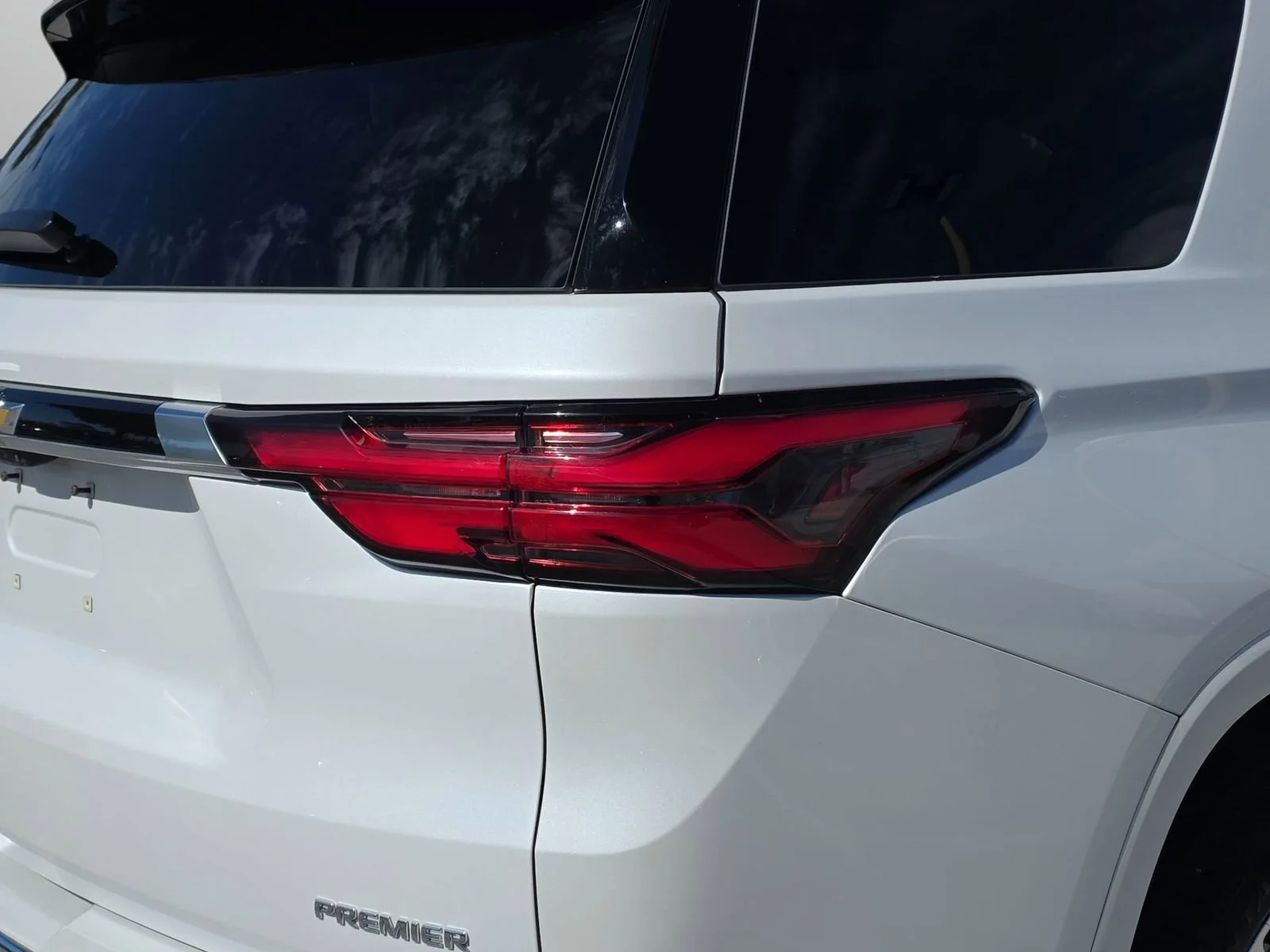 Used 2022 Beige Chevrolet Premier image 36