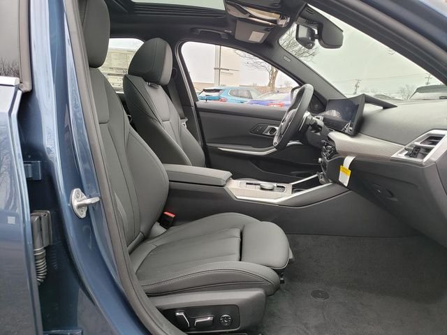 New 2026 Arctic Race Blue metallic BMW 330i xDrive image 21