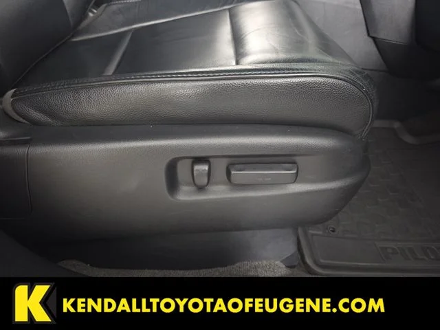 Used 2012 Red Honda EX-L image 30