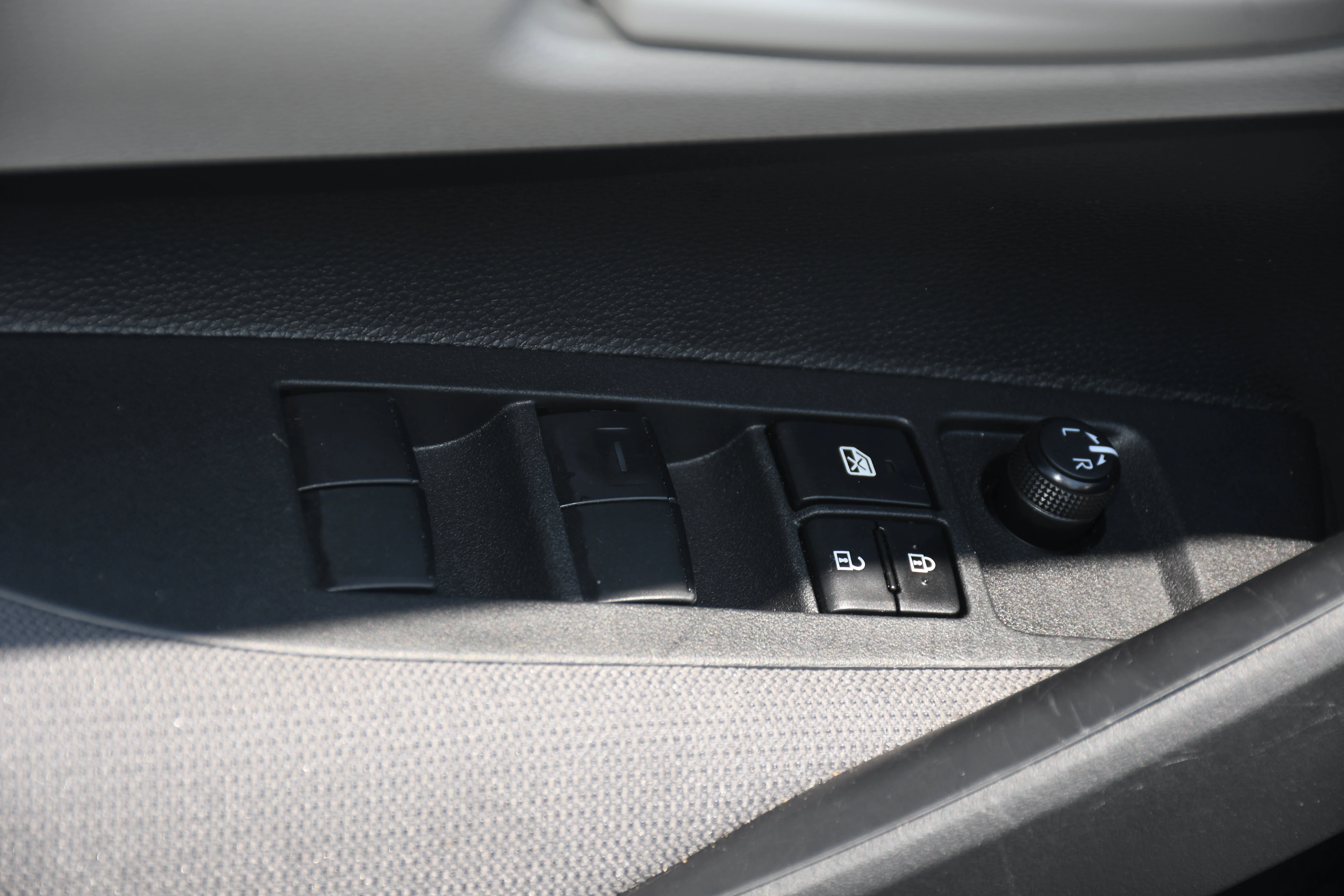 Used 2025 Silver Toyota LE image 10