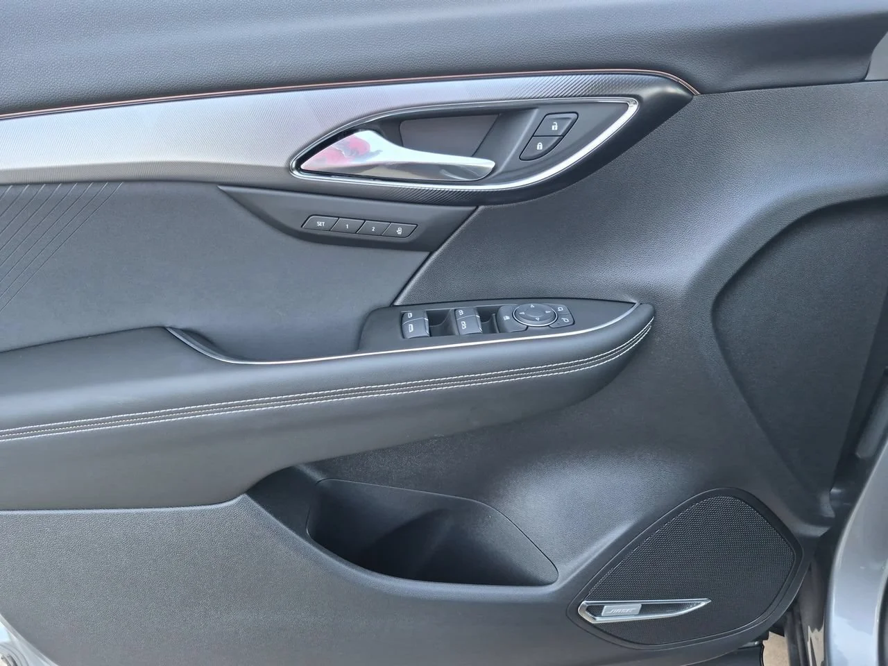 New 2026 Moonstone Gray Metallic Buick Sport Touring image 22