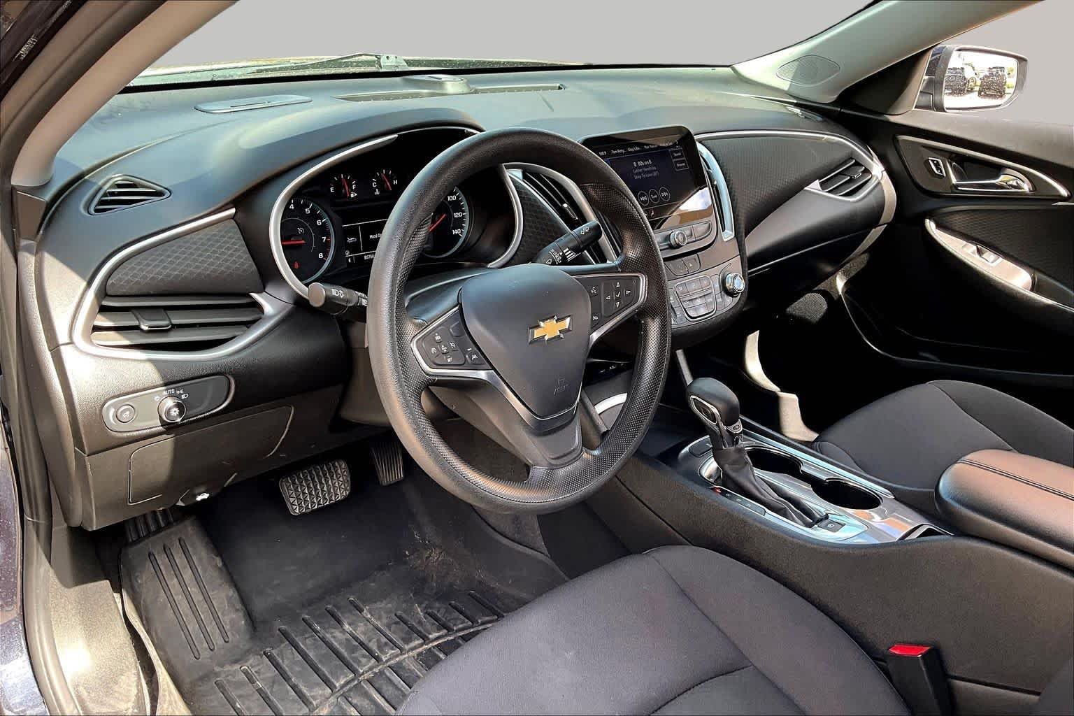 Used 2023 Dark Ash Metallic Chevrolet LT image 18