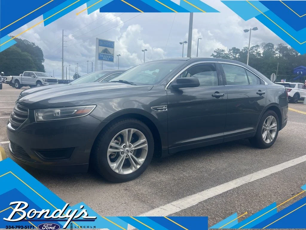 2019 Ford Taurus's photo