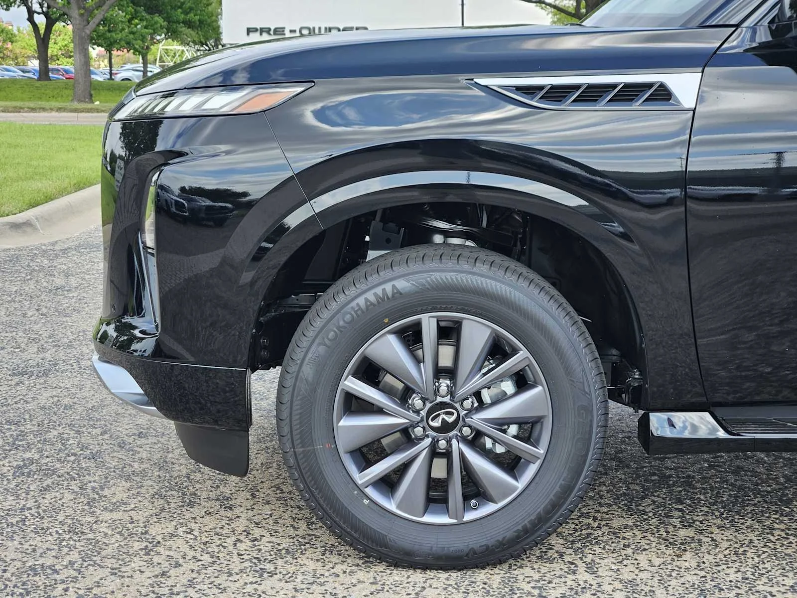New 2026 BLACK OBSIDIAN INFINITI Pure 2WD image 5