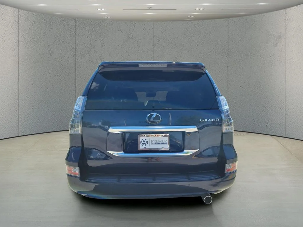 Used 2021 Blue Lexus 460 image 4