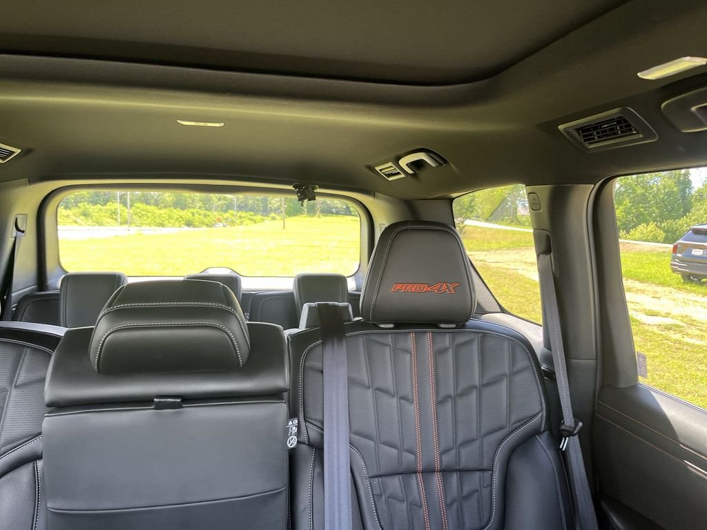 Used 2025 White Nissan PRO-4X image 14