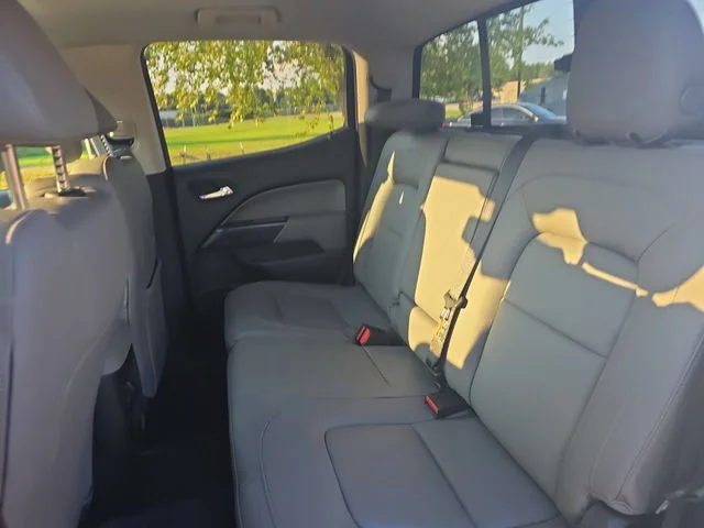 Used 2016 White Chevrolet LT image 14