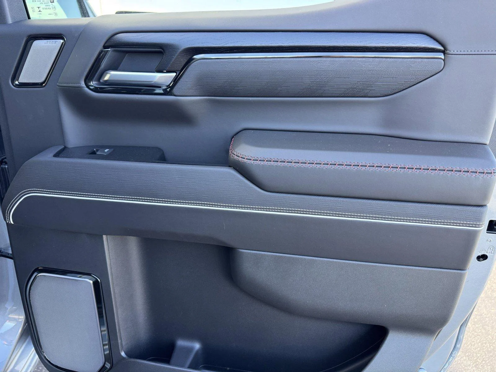 New 2026 Sterling Metallic GMC AT4X image 11