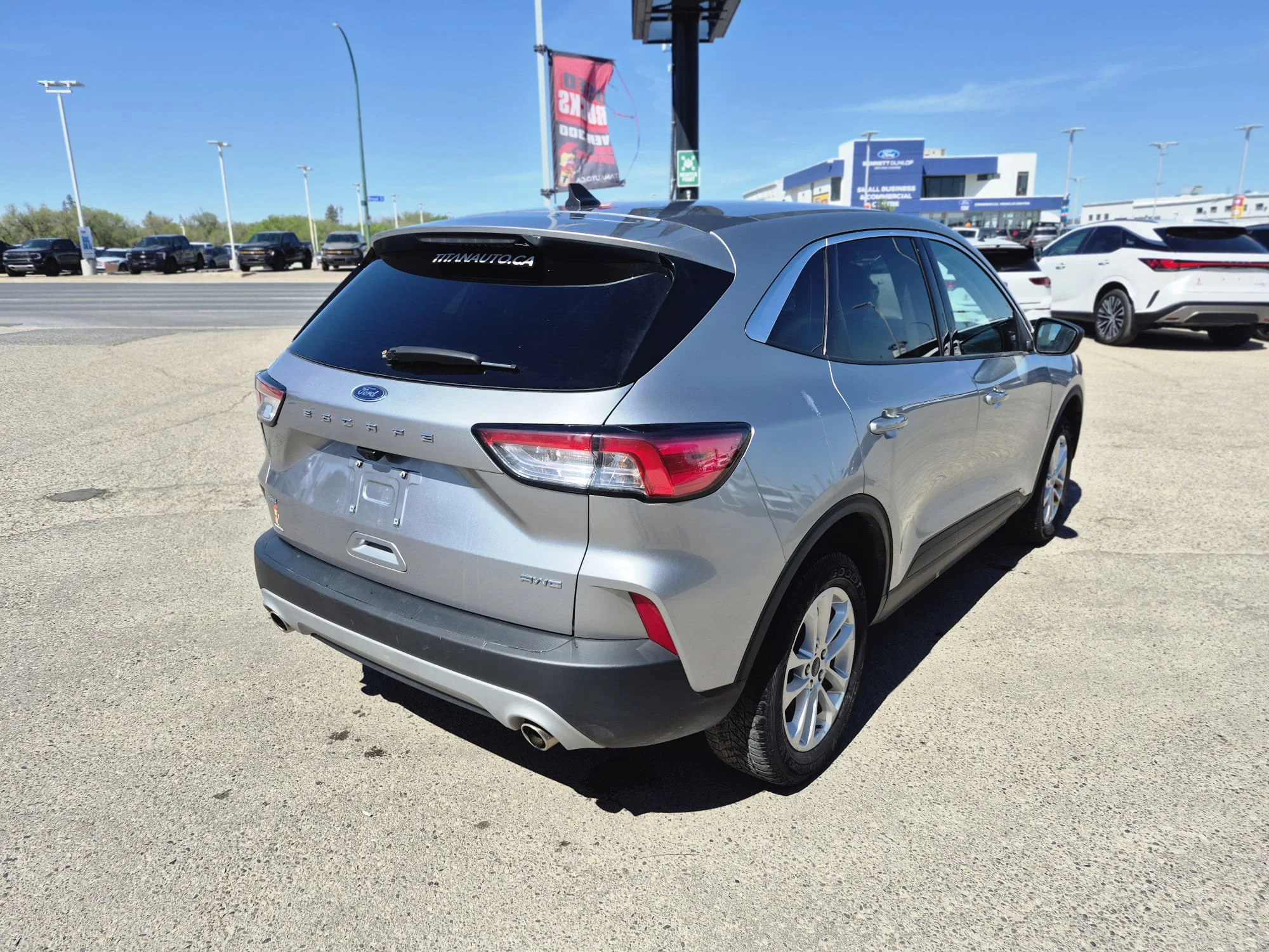 Certified Used 2022 Iconic Silver Metallic Ford SE AWD*Remote Start | Htd Seats | Htd Wheel | Park Assist | CarPlay | Blind Spot Detection image 12