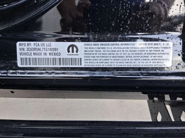 New 2026 Diamond Black Crystal Pearl-Coat Exterior Paint RAM Laramie image 29