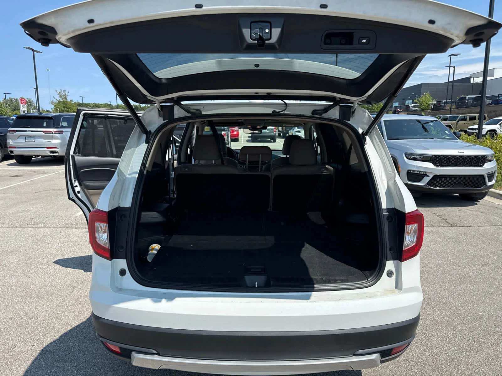 Used 2020 Platinum White Pearl Honda EX-L w/Navi & RES image 11