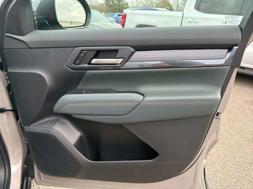 2026 GMC Terrain AT4 - Photo 24