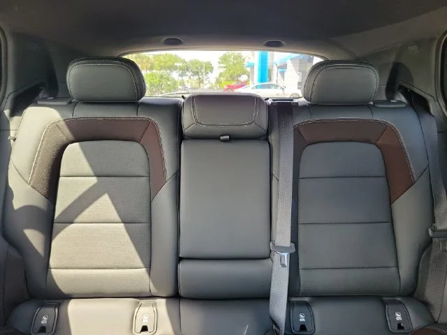2024 Chevrolet Equinox EV Launch Edition - Photo 14