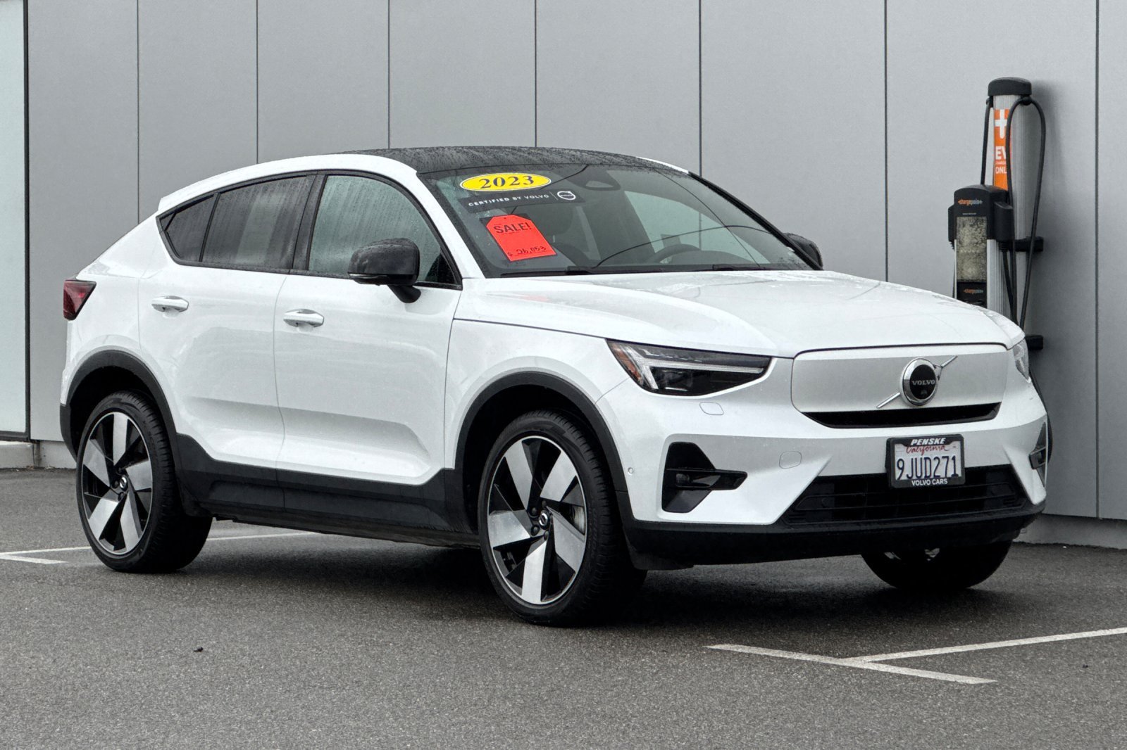 Used 2023 White Volvo Ultimate image 7