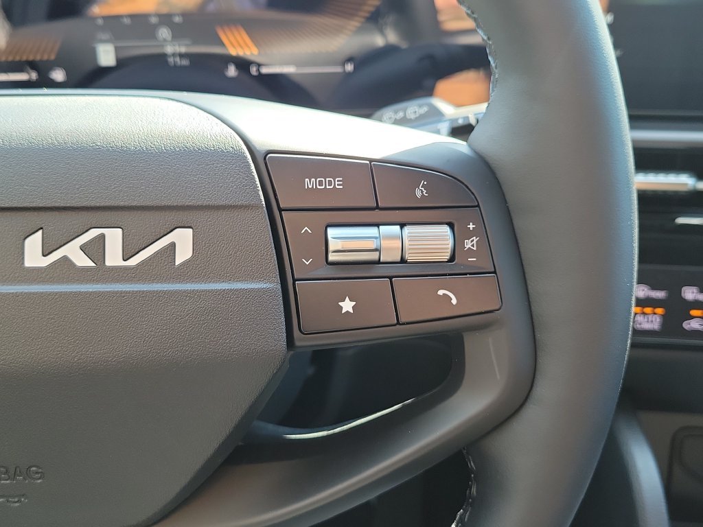 New 2027 Wolf Gray Kia EX image 27