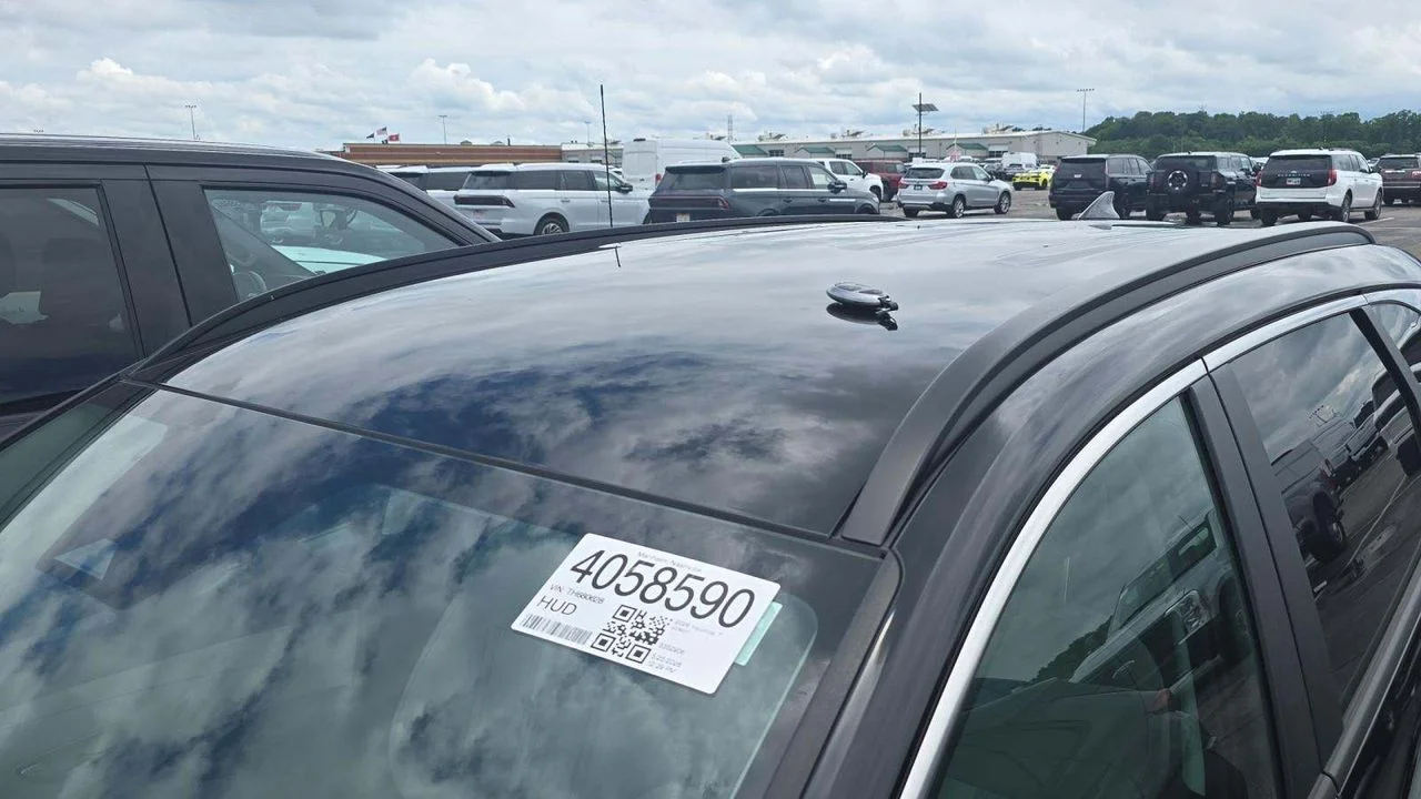 Used 2026 Black Hyundai SEL image 21