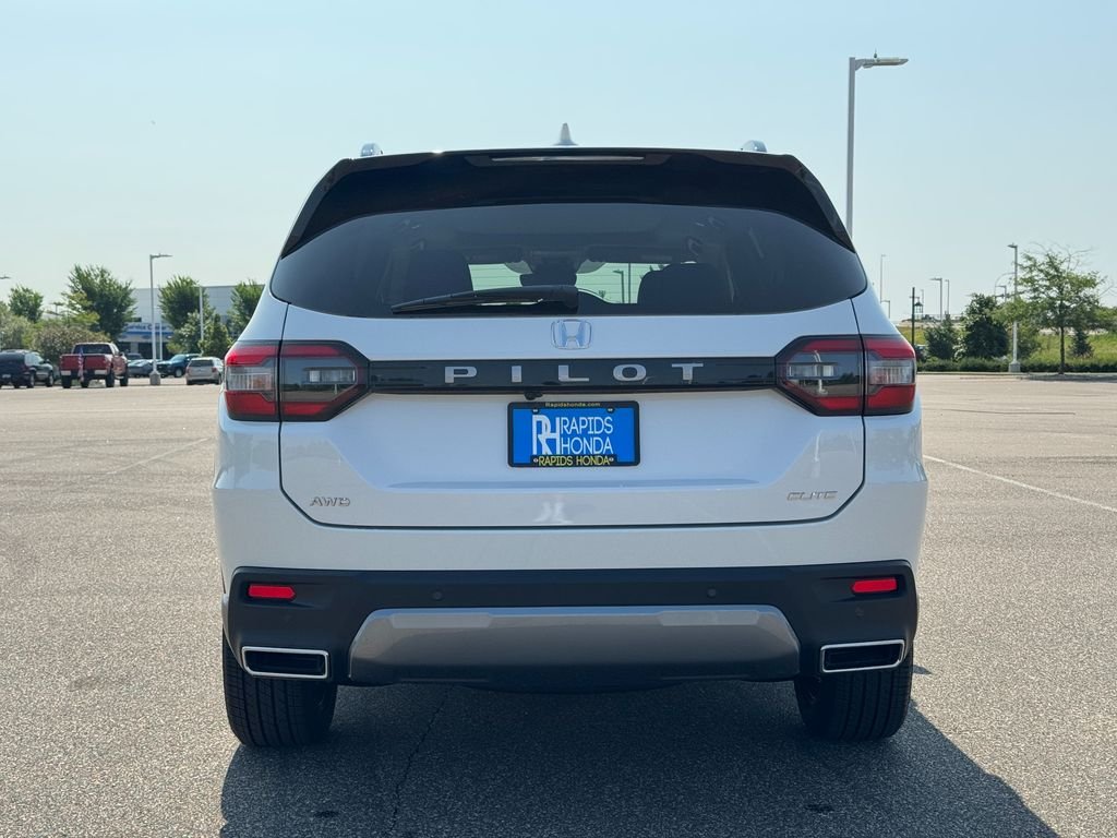 New 2026 Platinum White Pearl Honda AWD Elite image 4