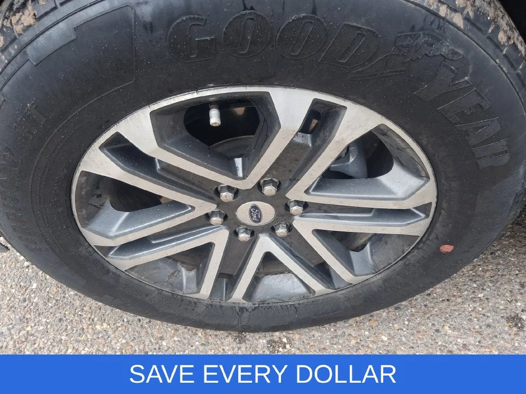 Used 2023 Blue Ford XL image 17