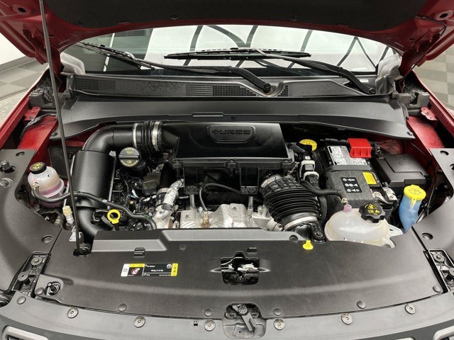 Used 2025 Red Hot Pearlcoat Jeep Trailhawk image 25