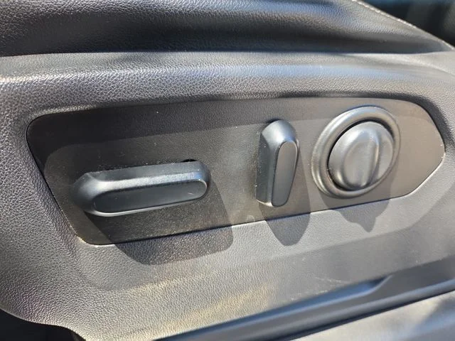 Used 2019 Black GMC SLT image 13