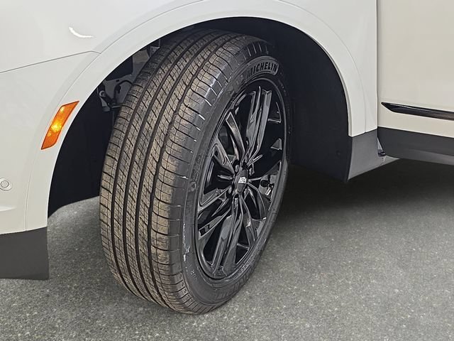 New 2026 Crystal White Tricoat Cadillac Premium Luxury image 29