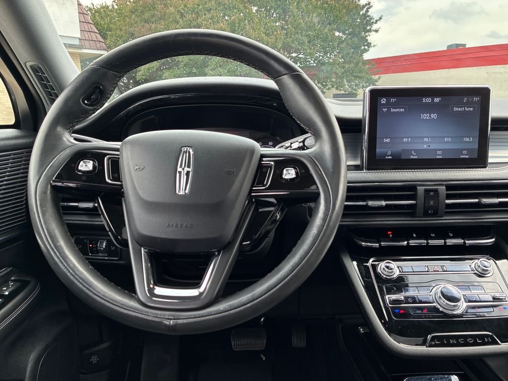 Used 2022 Silver Lincoln Standard image 13