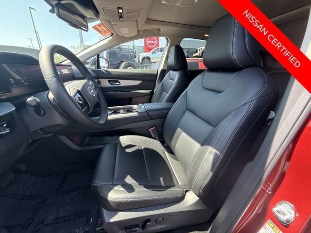 Used 2025 Red Nissan SL image 11