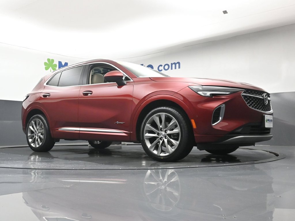 Used 2022 Red Buick Avenir image 29
