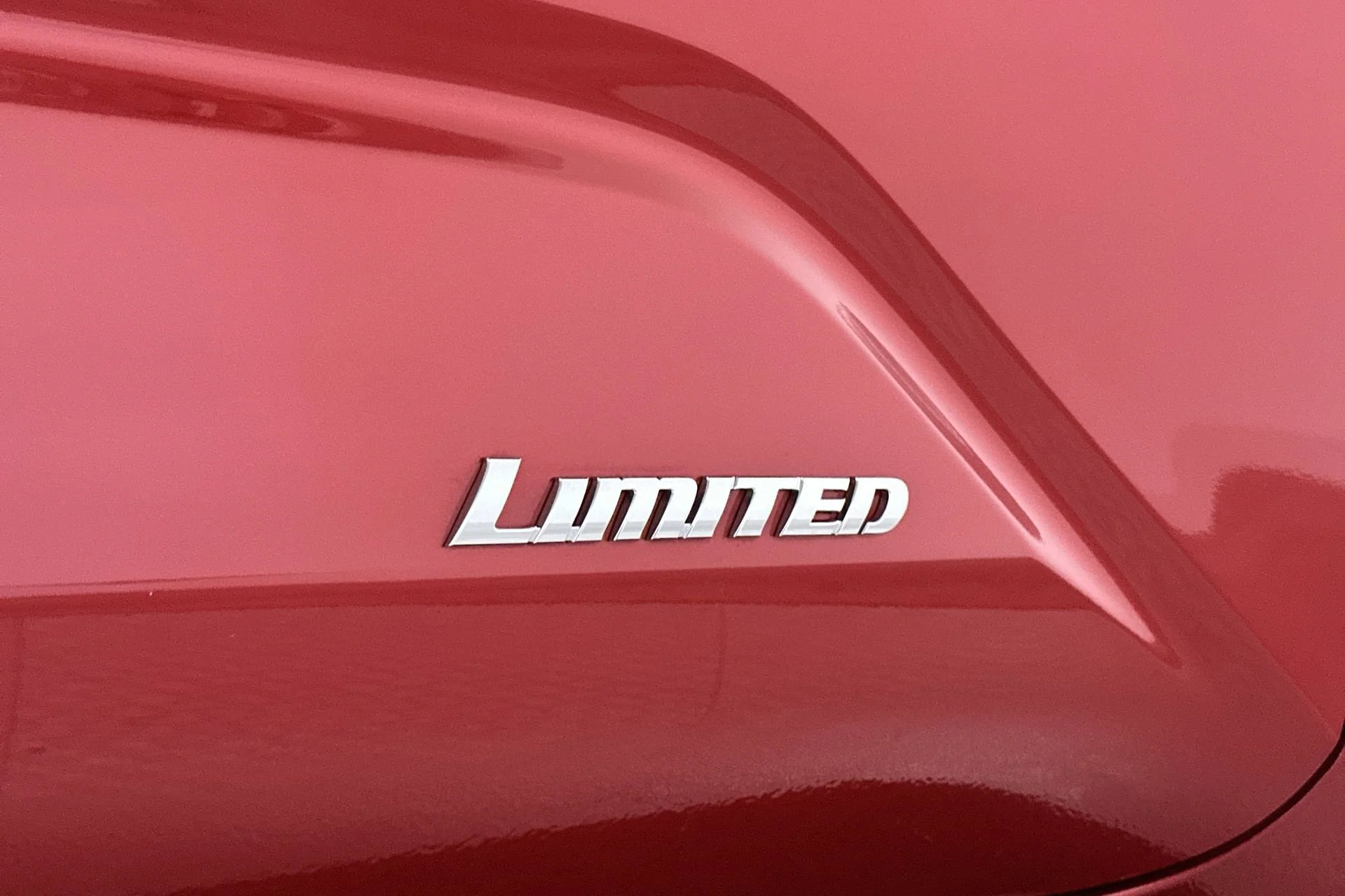 Used 2025 Supersonic Red Toyota Limited image 26