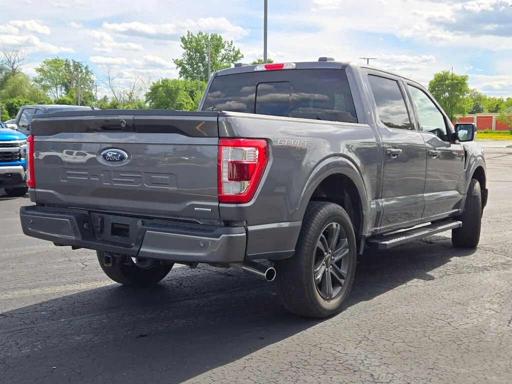 Used 2023 Gray Ford Lariat image 13