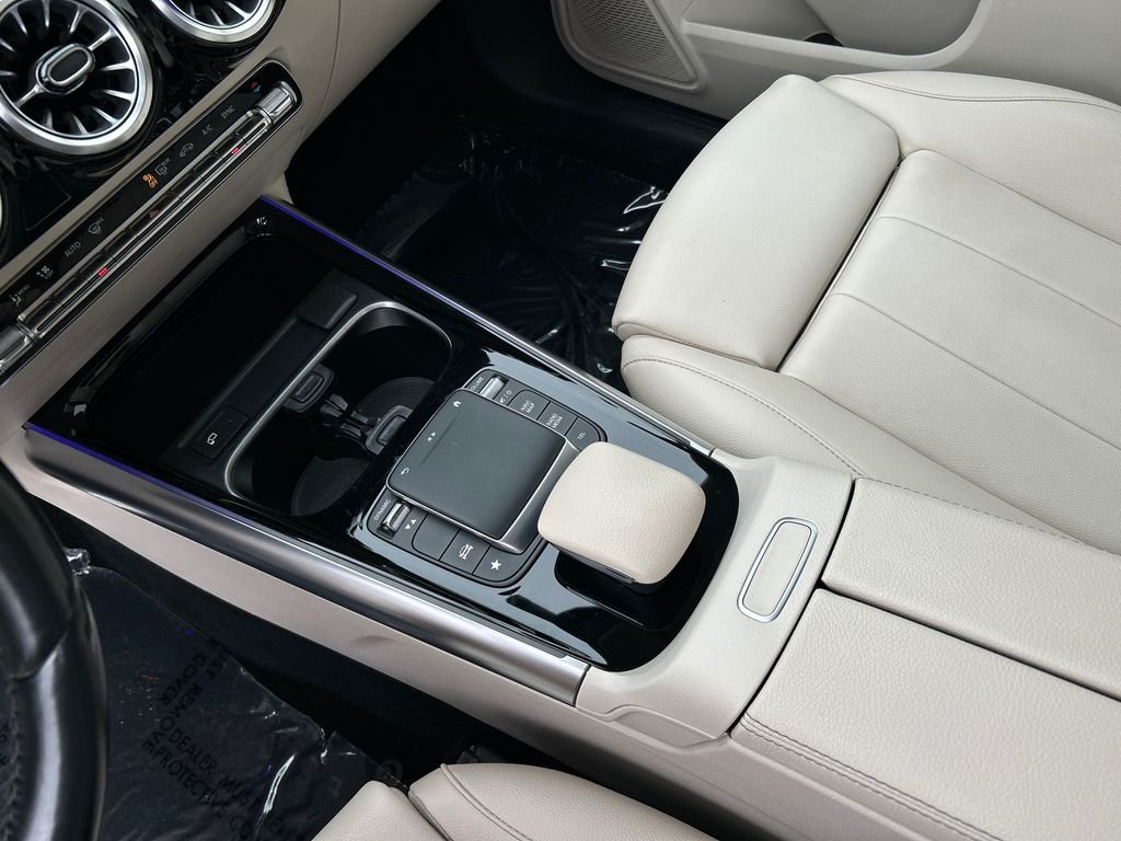 Used 2023 Black Mercedes-Benz GLA 250 image 23