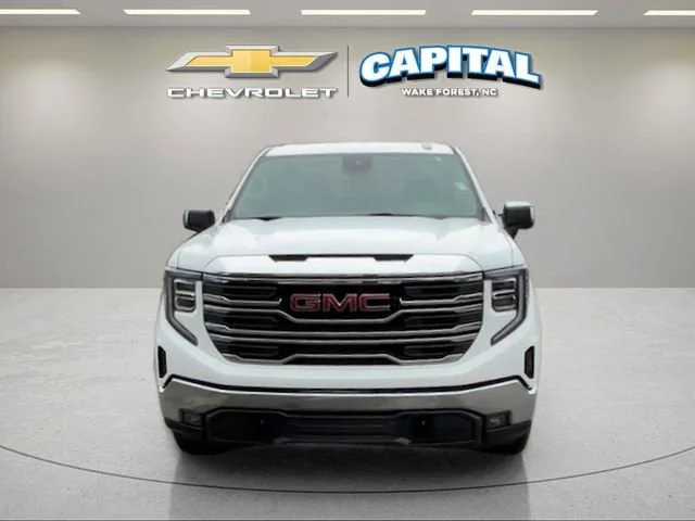 Used 2025 Summit White GMC SLT image 8