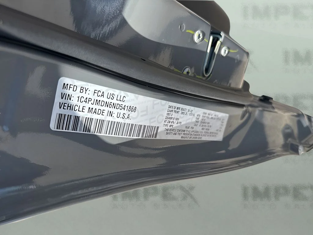 Used 2022 Gray Jeep Limited image 31