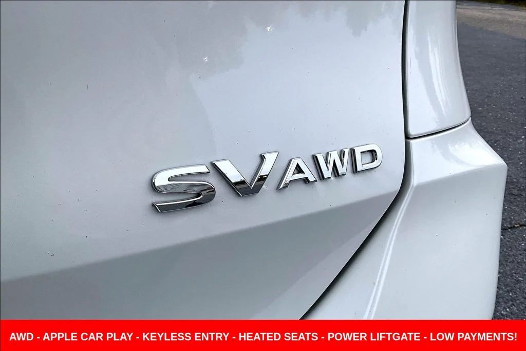 Used 2019 White Nissan SV image 30