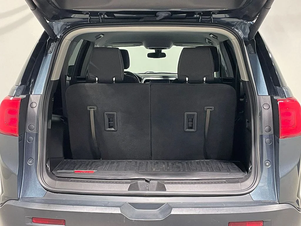 Used 2019 Blue GMC SLE-2 image 4