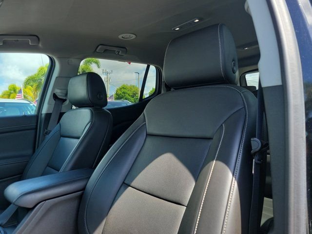 2023 GMC Acadia SLT - Photo 16