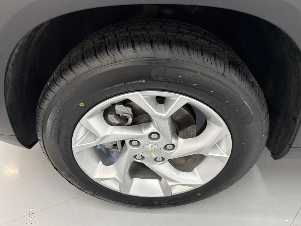 Used 2025 Sterling Gray Metallic Chevrolet LS image 29
