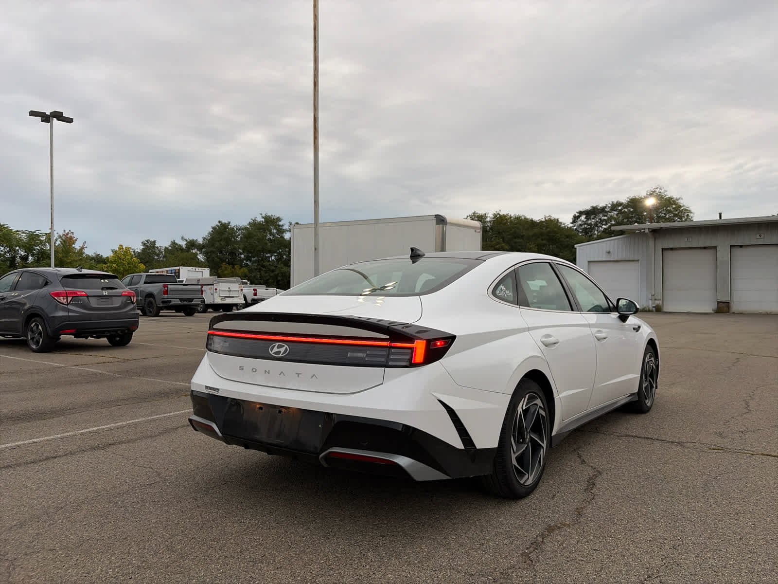 Used 2024 Serenity White Hyundai SEL image 2