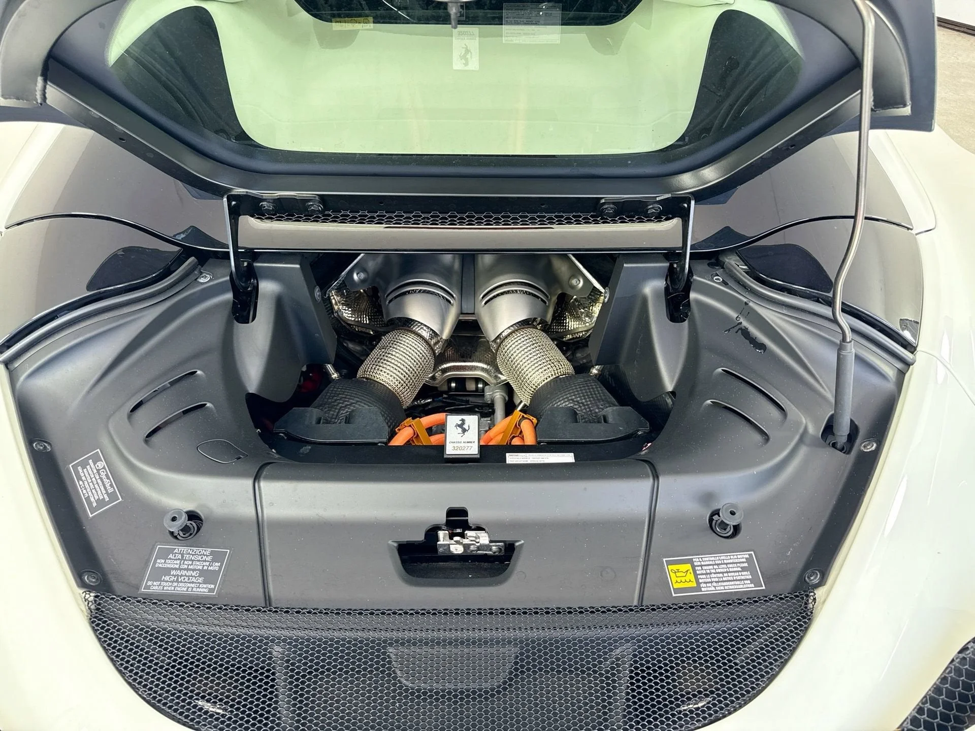 Certified Used 2025 Bianco Avus Ferrari  image 25