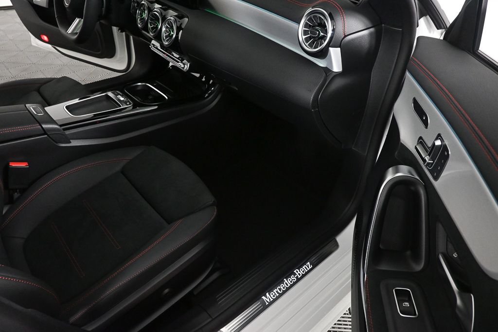 New 2026 Polar White Mercedes-Benz CLA 250 image 22