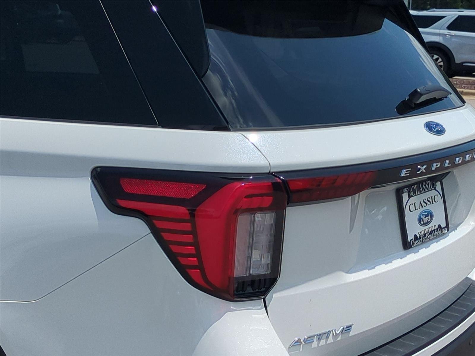 New 2026 Star White Metallic Tri-Coat Ford Active image 12