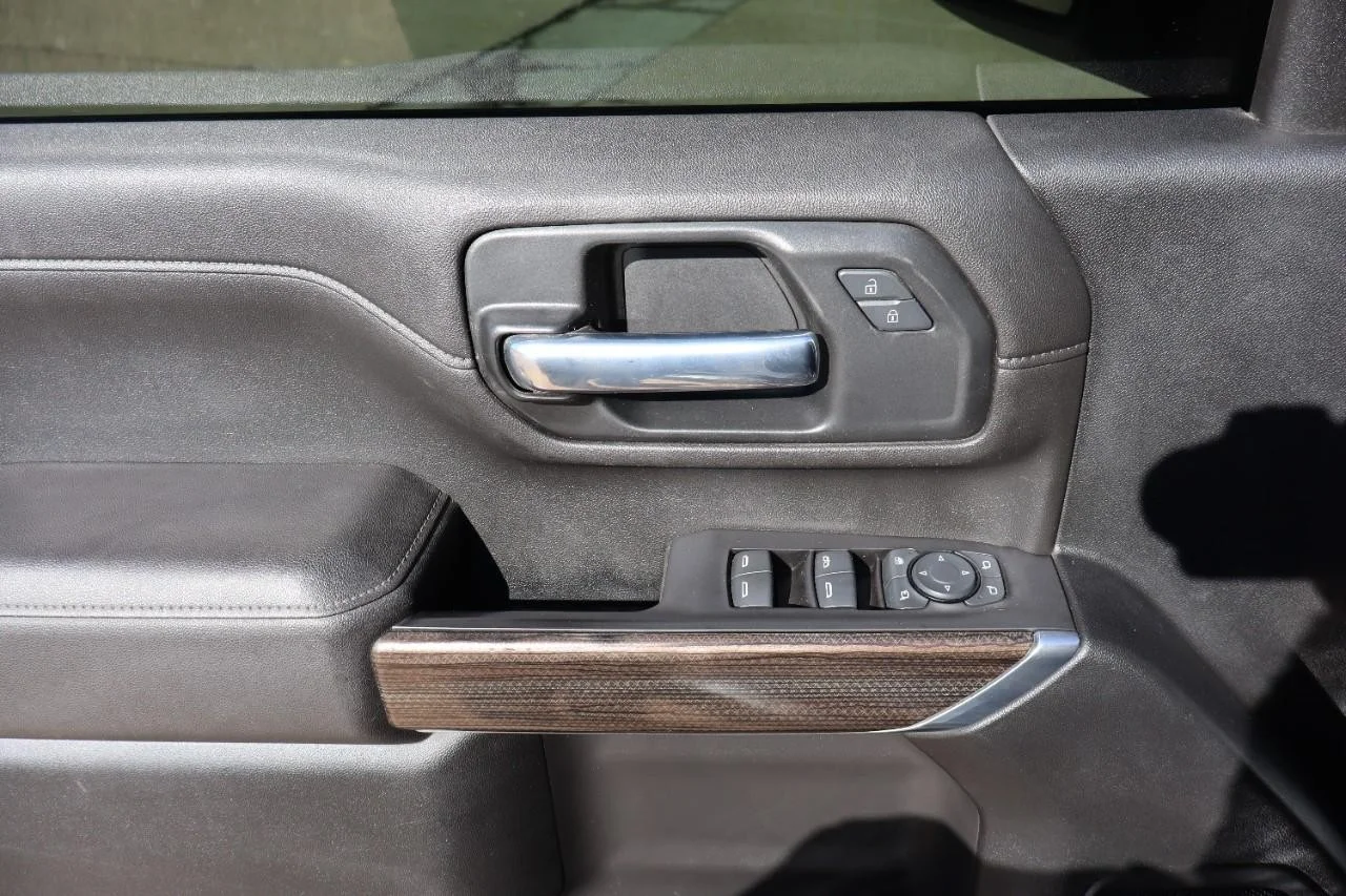 Used 2021 WHITE Chevrolet LT image 11