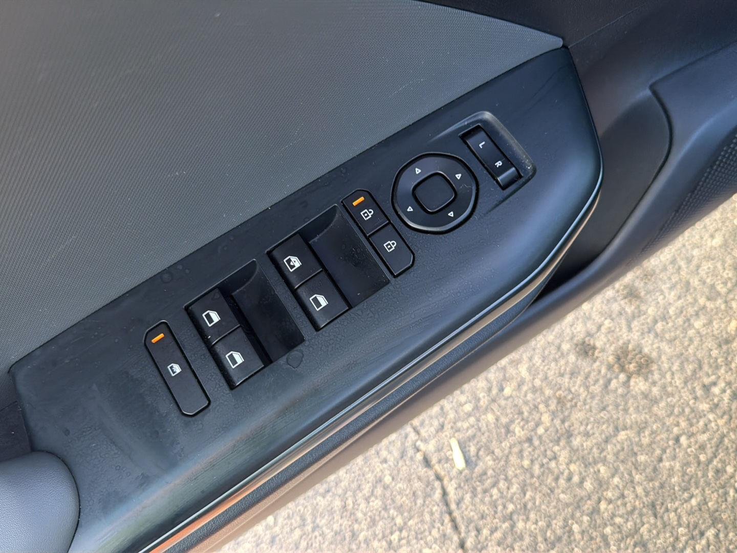 2025 Kia K4 LXS - Photo 30