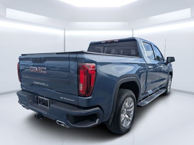 Used 2024 Blue GMC Denali image 3