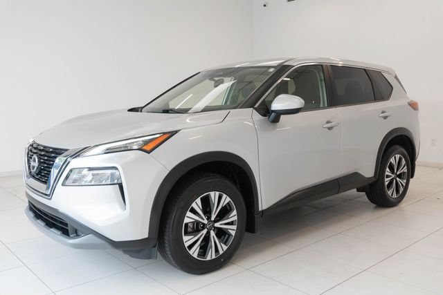 Used 2023 Silver Nissan SV image 24
