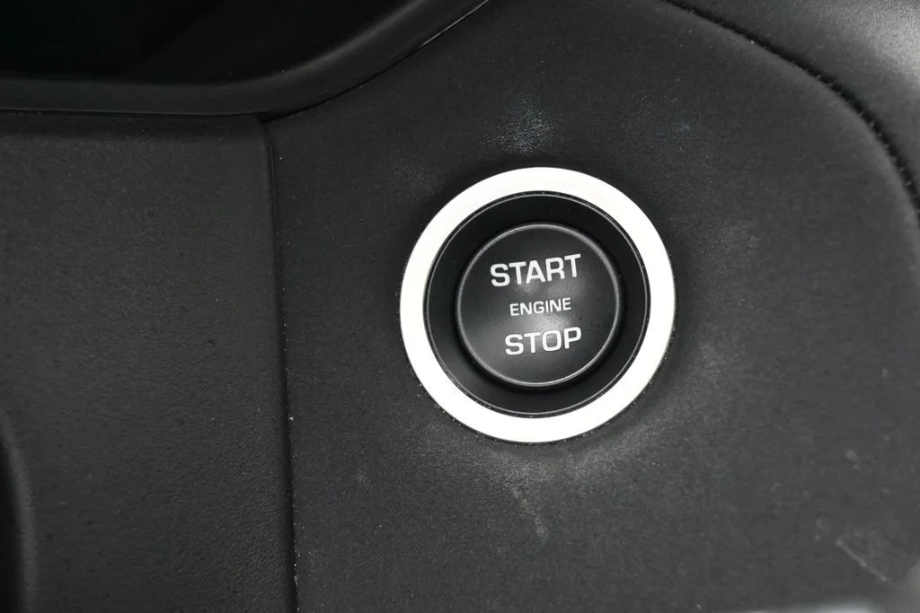 Used 2025 Gray Land Rover Dynamic SE image 27